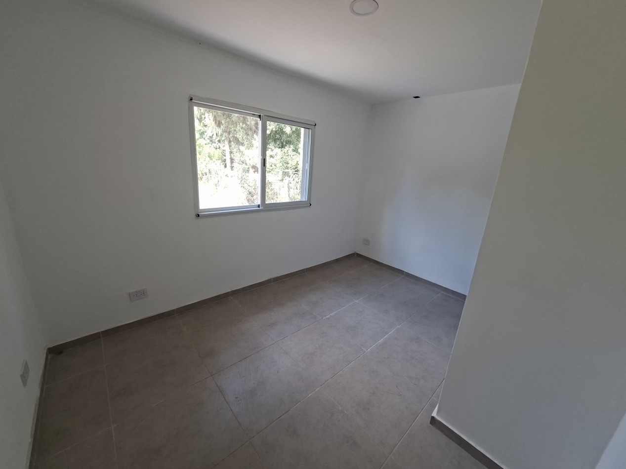 FUNES ROLDAN VENTA CASA DOS DORMITORIOS CALLE SAN SEBASTIAN AL 500 ESTRENAR