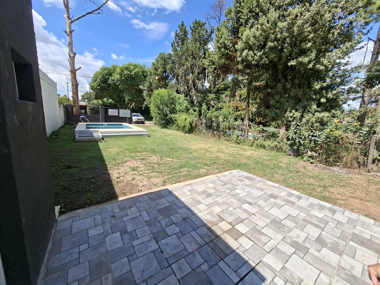 FUNES ROLDAN VENTA CASA DOS DORMITORIOS CALLE SAN SEBASTIAN AL 500 ESTRENAR