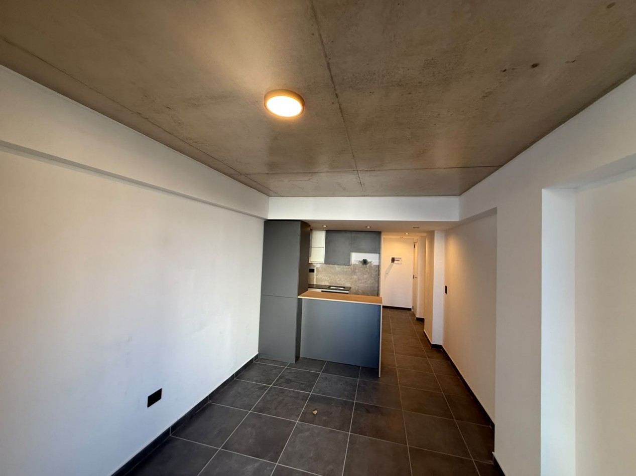 Venta Departamento Un Dormitorio CON PATIO Cordoba 3000 Diciembre 2026 Financiacion!