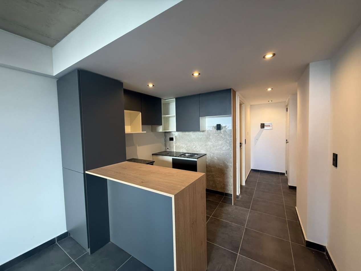 Venta Departamento Un Dormitorio CON PATIO Cordoba 3000 Diciembre 2026 Financiacion!