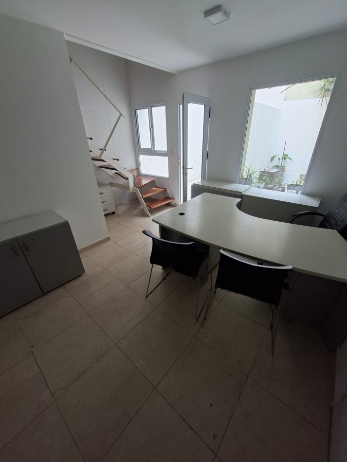 LOURDES VENTA CONSULTORIO/OFICINA SAN LUIS Y OROÑO