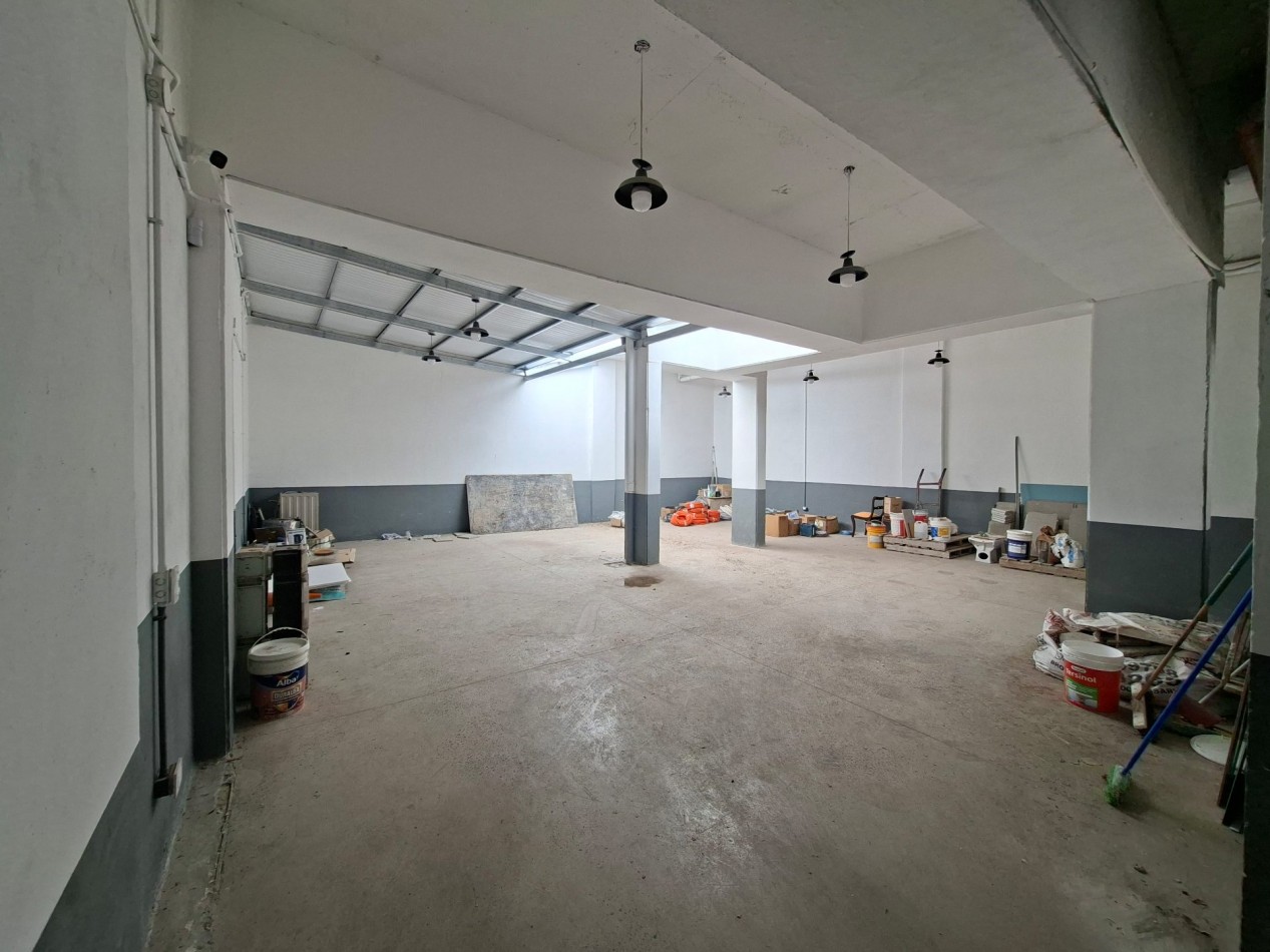 PICHINCHA /ECHESORTU VENTA LOCAL/ OFICINA/ CONSULTORIO Y 5 COCHERAS VERAMUJICA Y CORDOBA