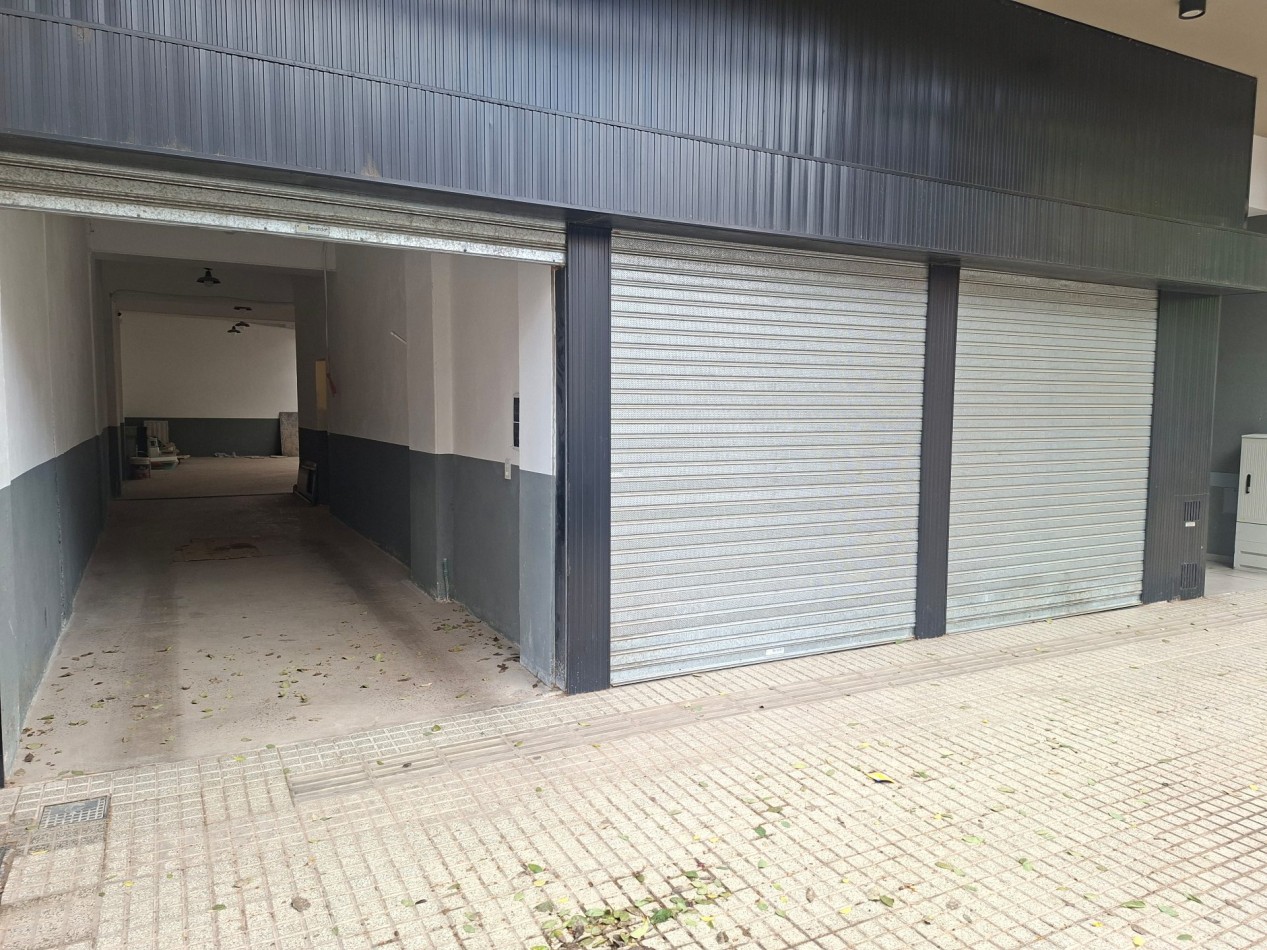 PICHINCHA /ECHESORTU VENTA LOCAL/ OFICINA/ CONSULTORIO Y 5 COCHERAS VERAMUJICA Y CORDOBA