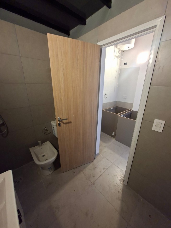 PICHINCHA /ECHESORTU VENTA LOCAL/ OFICINA/ CONSULTORIO VERAMUJICA Y CORDOBA