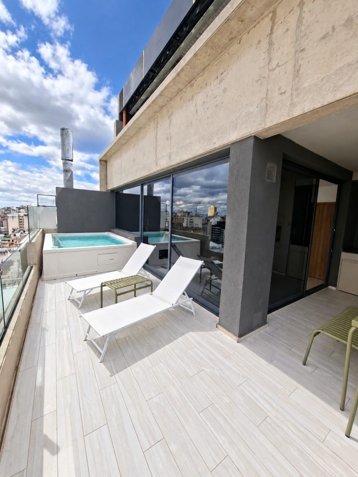 Centro Venta Casa/ Departamento tres Dormitorios balcon terraza ,pileta, quincho y cochera Entre Rios y Tucuman Julio 2025