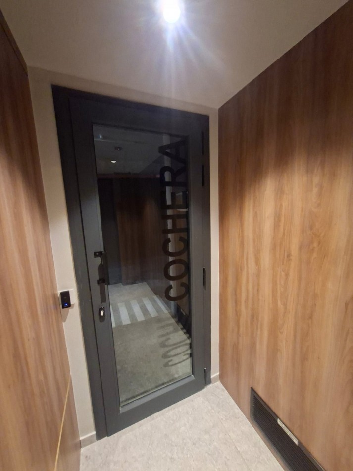 Centro Venta Casa/ Departamento tres Dormitorios balcon terraza ,pileta, quincho y cochera Entre Rios y Tucuman Julio 2025