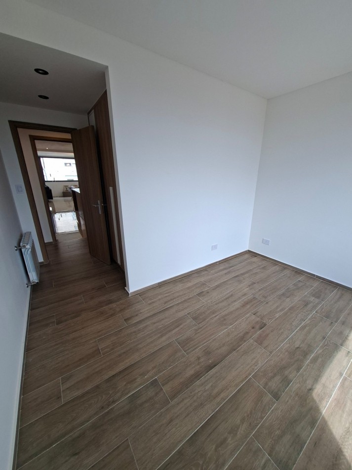 Centro Venta Casa/ Departamento tres Dormitorios balcon terraza ,pileta, quincho y cochera Entre Rios y Tucuman Julio 2025