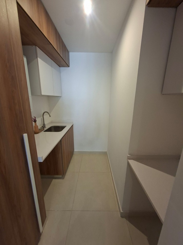Centro Venta Casa/ Departamento tres Dormitorios balcon terraza ,pileta, quincho y cochera Entre Rios y Tucuman Julio 2025