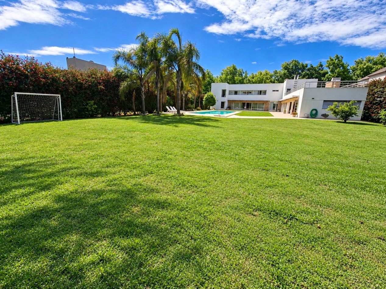 LOS ALAMOS CLUB DE CAMPO VENTA CASA 5 DORMITORIOS