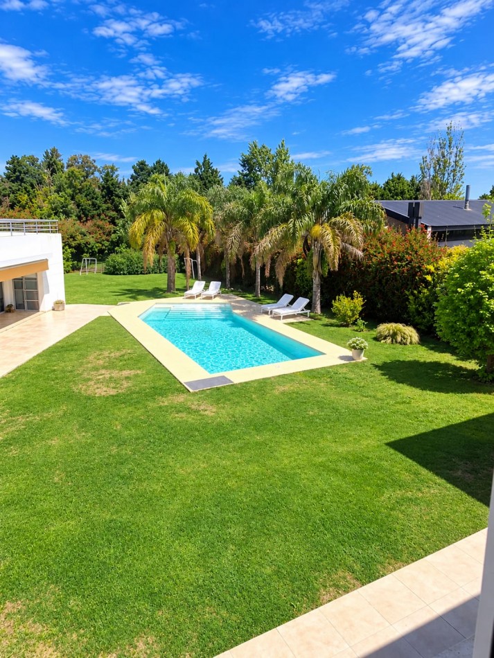 LOS ALAMOS CLUB DE CAMPO VENTA CASA 5 DORMITORIOS