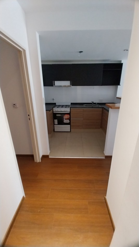 VENTA DEPARTAMENTO UN DORMITORIO MAS COMODIN MORENO Y BROWN
