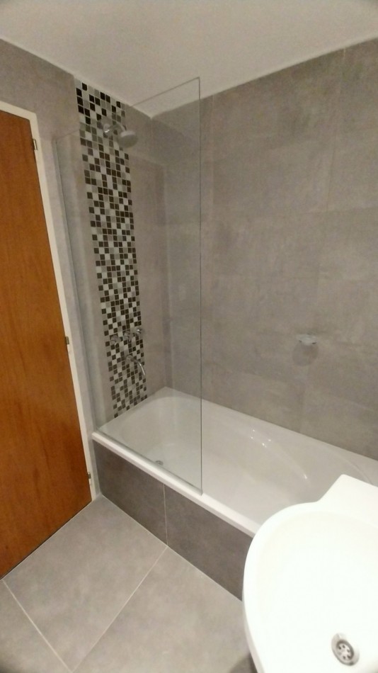 VENTA DEPARTAMENTO UN DORMITORIO MAS COMODIN MORENO Y BROWN