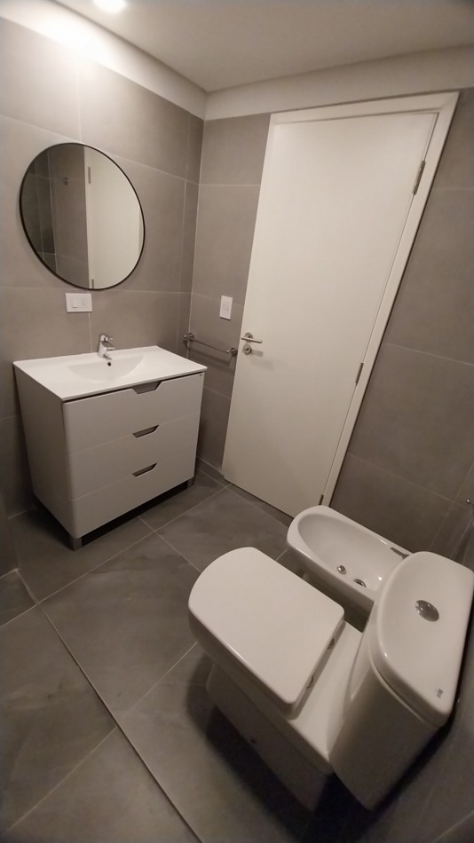 VENTA DEPARTAMENTO TRES DORMITORIOS ITUZAINGO Y BUENOS AIRES ESTRENAR