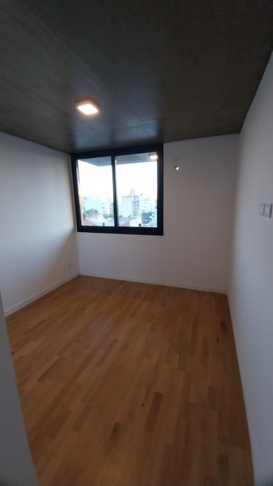 VENTA DEPARTAMENTO TRES DORMITORIOS ITUZAINGO Y BUENOS AIRES ESTRENAR