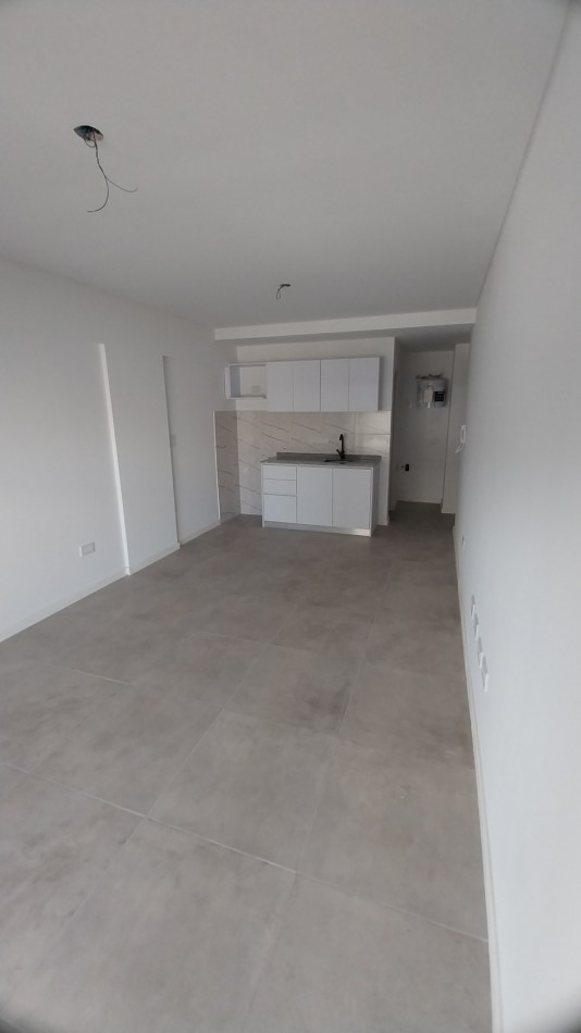 Venta Monoambiente Frente Con Balcon   Santa Fe y Rodriguez , Barrio Lourdes
