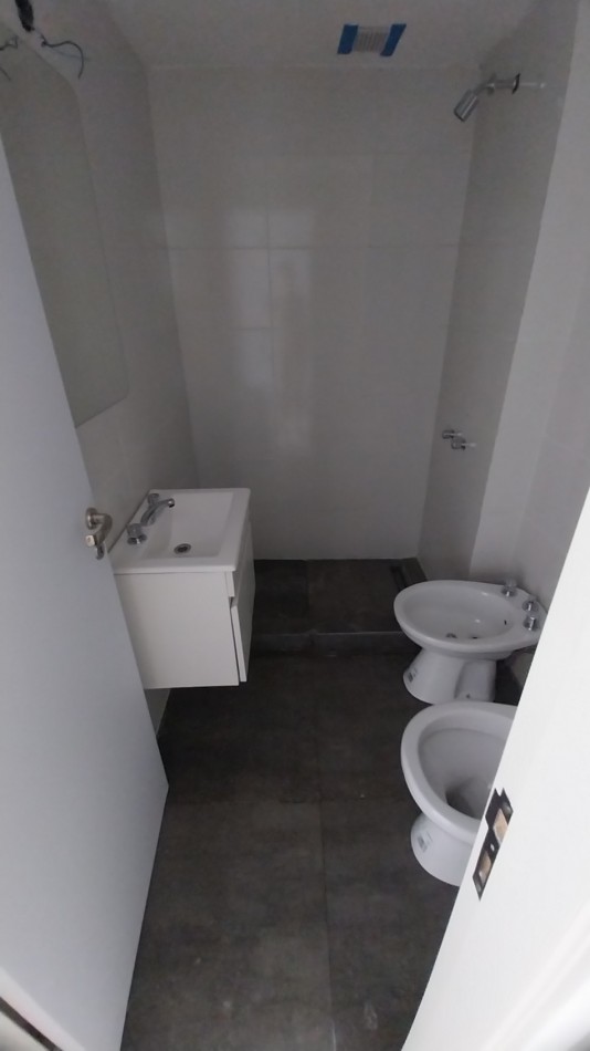 Venta Monoambiente Frente Con Balcon   Santa Fe y Rodriguez , Barrio Lourdes