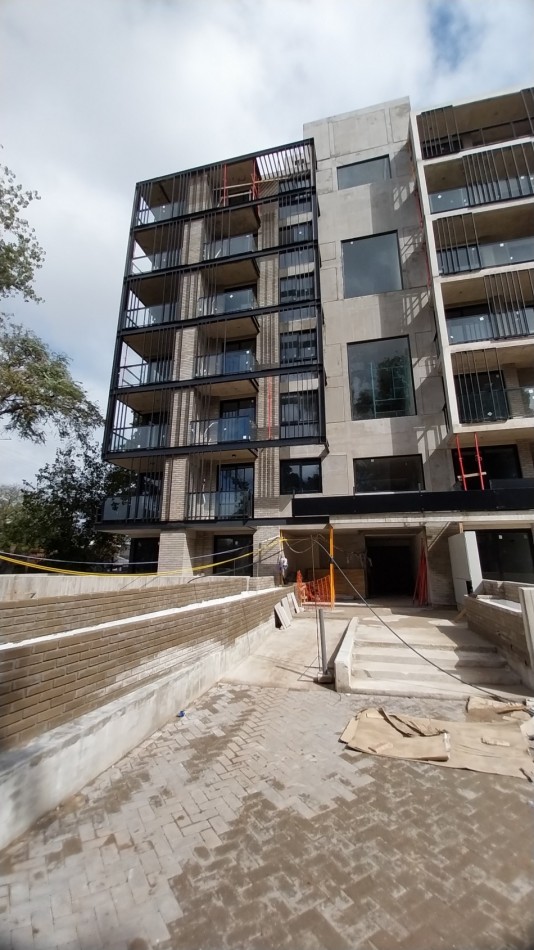 VENTA DEPARTAMENTO DOS DORMITORIOS EN FISHERTON JUAN JOSE PASO Y COLOMBRES