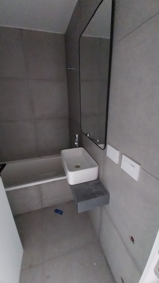 VENTA DEPARTAMENTO DOS DORMITORIOS EN FISHERTON JUAN JOSE PASO Y COLOMBRES