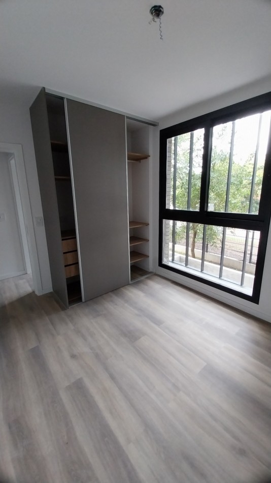 VENTA DEPARTAMENTO DOS DORMITORIOS EN FISHERTON JUAN JOSE PASO Y COLOMBRES