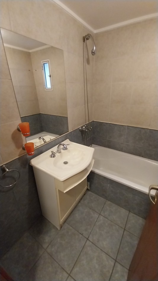 VENTA DEPARTAMENTO UN DORMITORIO CORRIENTES Y VIAMONTE PISO 3 AL FRENTE