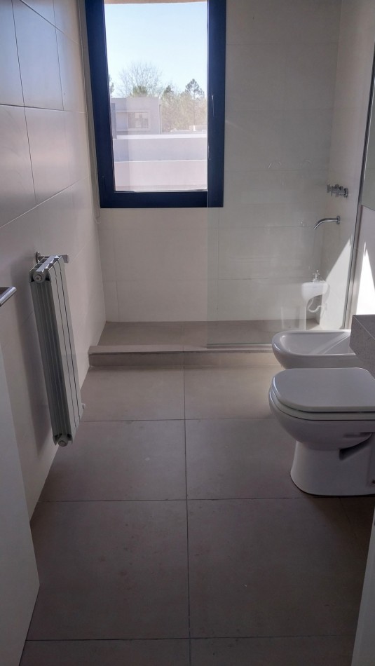 ALQUILER PERMANENTE CASA DOS DORMITORIOS PRECIO FIJO SIN AJUSTES  CONDOMINIOS DON MATEO BARRIO PRIVADO FUNES