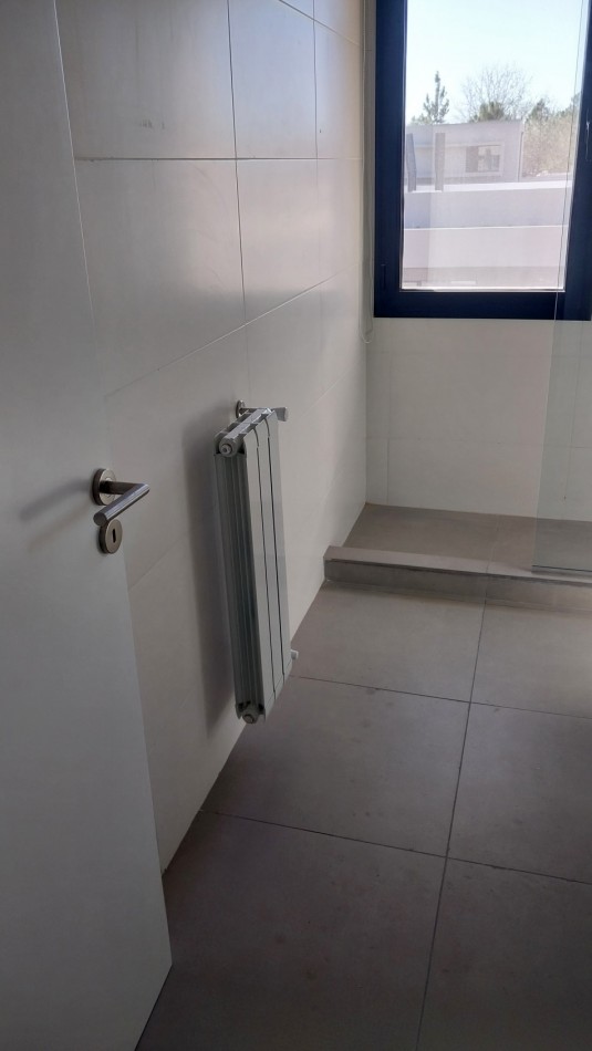 ALQUILER PERMANENTE CASA DOS DORMITORIOS PRECIO FIJO SIN AJUSTES  CONDOMINIOS DON MATEO BARRIO PRIVADO FUNES