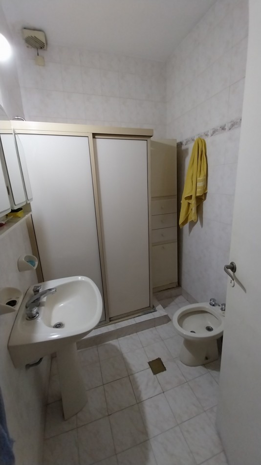 VENTA DEPARTAMENTO PASILLO DOS DORMITORIOS PARAGUAY Y 27 DE FEBRERO IMPECABLE!!!