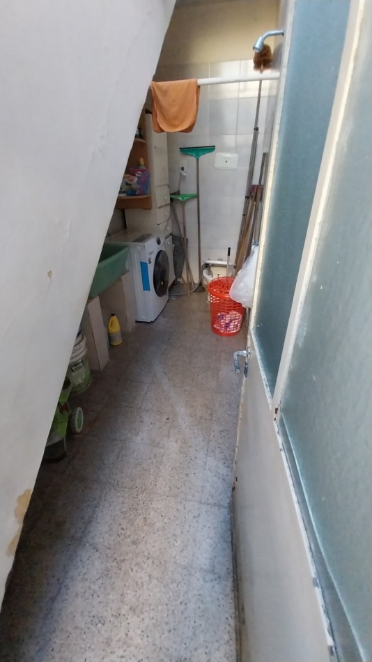 VENTA CASA DOS/TRES DORMITORIOS 1 DE MAYO Y 27 DE FEBRERO