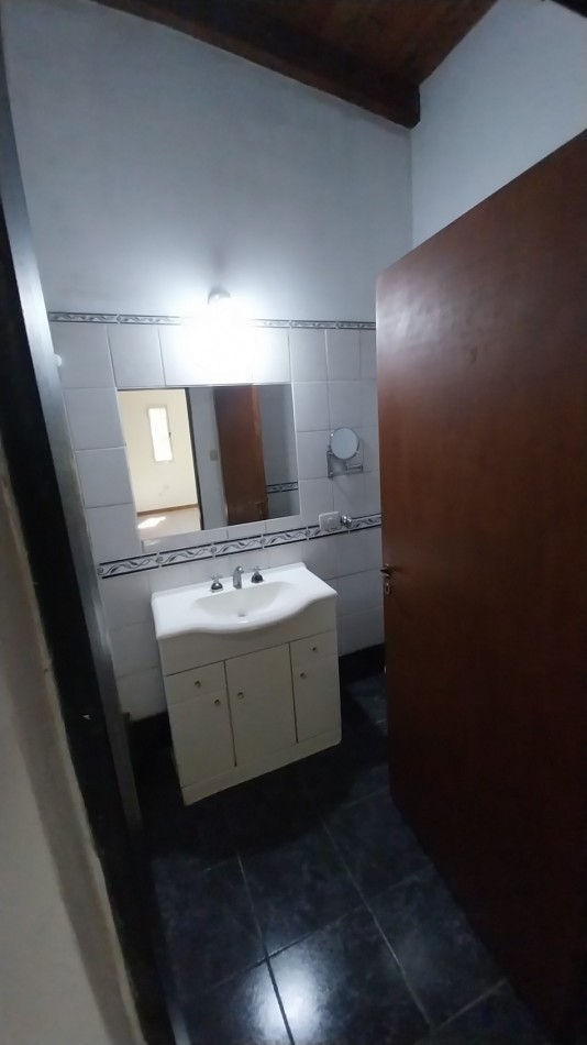 VENTA CASA TRES DORMITORIOS FUNES PARADA 16 LAS ACHIRAS ENTRE AMERICA Y SAN JOSE