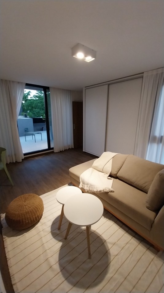 FISHERTON ESTRENAR VENTA CASA CUATRO DORMITORIOS CON PILETA Y PARRILLERO AMENITIES