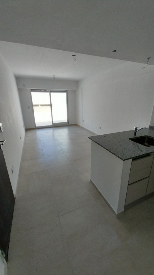 LOURDES VENTA MONOAMBIENTE CON PATIO OVIDIO LAGOS Y SAN JUAN