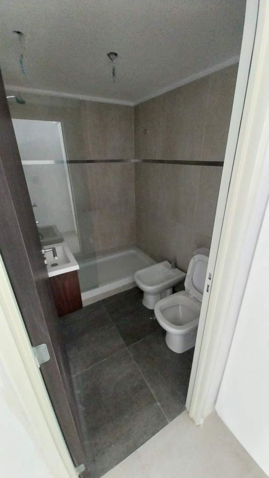 LOURDES VENTA MONOAMBIENTE CON PATIO OVIDIO LAGOS Y SAN JUAN