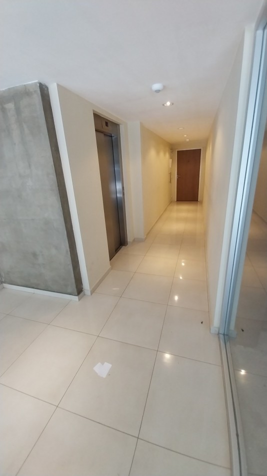 LOURDES VENTA MONOAMBIENTE CON PATIO OVIDIO LAGOS Y SAN JUAN