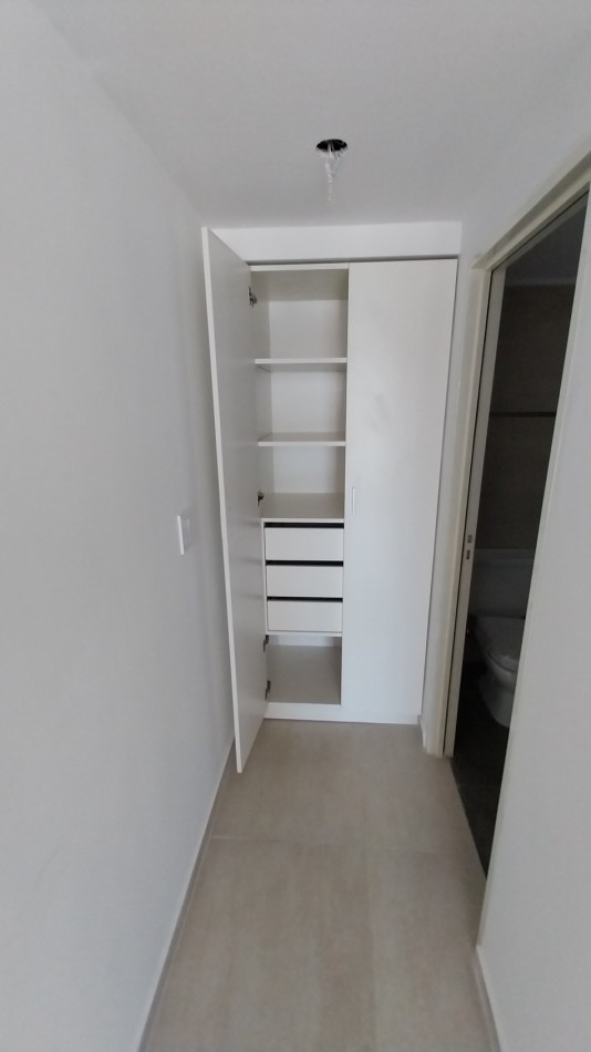 LOURDES VENTA MONOAMBIENTE CON TERRAZA EXCLUSIVA OVIDIO LAGOS Y SAN JUAN