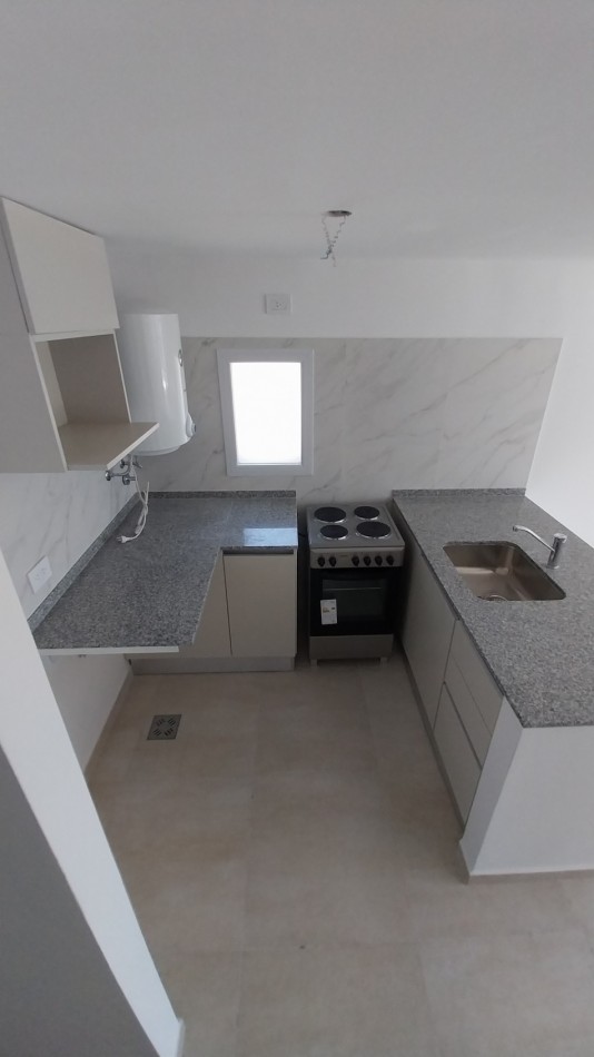 LOURDES VENTA MONOAMBIENTE CON TERRAZA EXCLUSIVA OVIDIO LAGOS Y SAN JUAN