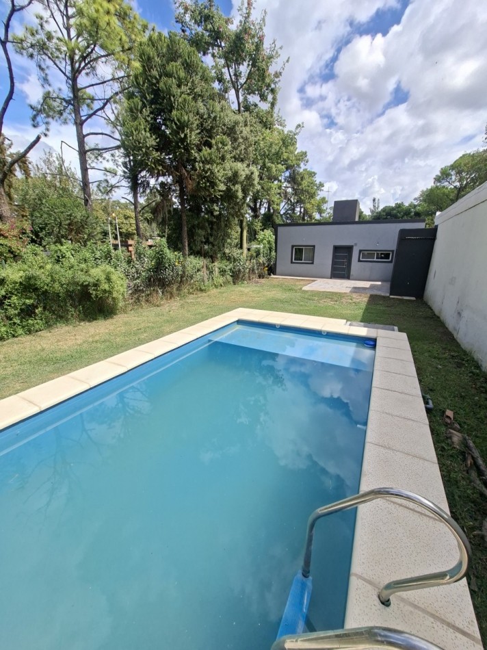 FUNES ROLDAN VENTA CASA DOS DORMITORIOS CALLE SAN SEBASTIAN AL 500 ESTRENAR