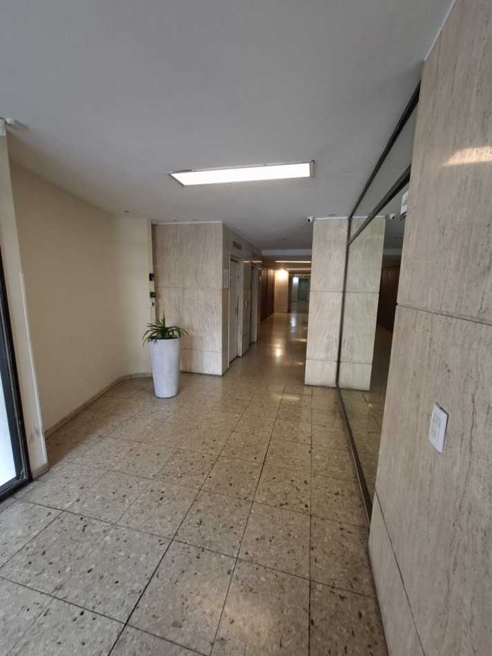 CENTRO VENTA DEPARTAMENTO DOS DORMITORIOS URQUIZA Y SARMIENTO
