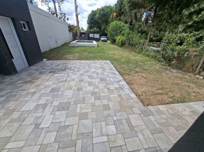 FUNES ROLDAN VENTA CASA DOS DORMITORIOS CALLE SAN SEBASTIAN AL 500 ESTRENAR