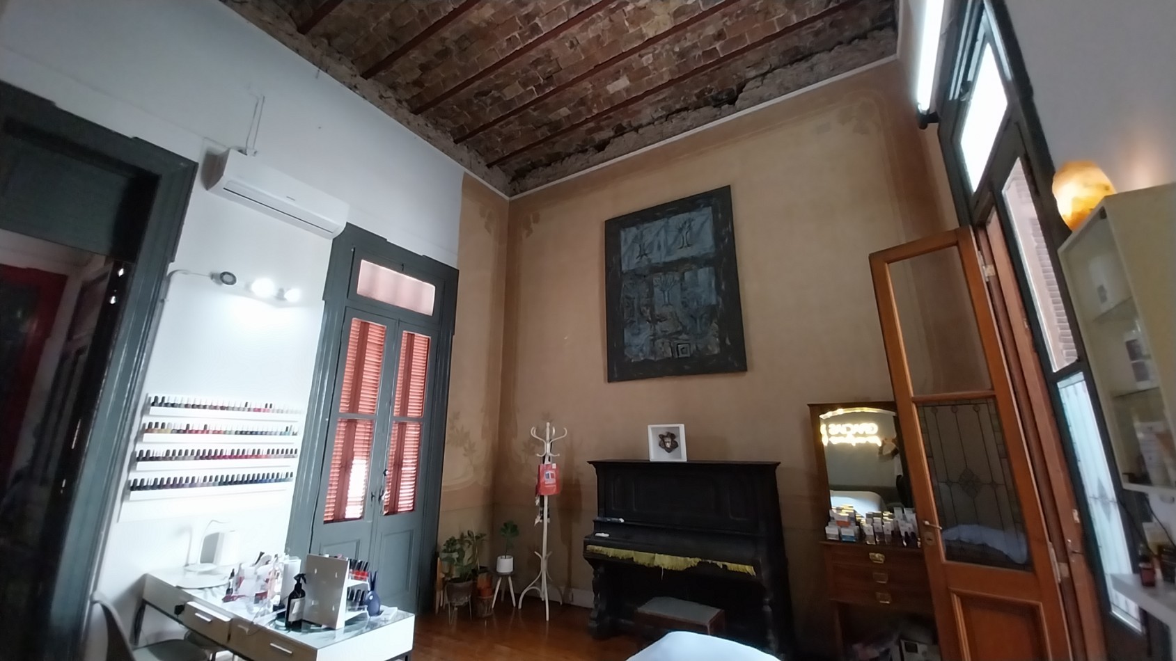 VENTA CASA 5  DORMITORIOS SARGENTO CABRAL  Y EL RIO IDEAL OFICINA COMERCIAL