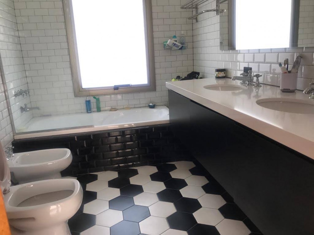 ALQUILER PERMANENTE CASA 4 DORMITORIOS EN ALDEA FISHERTON 