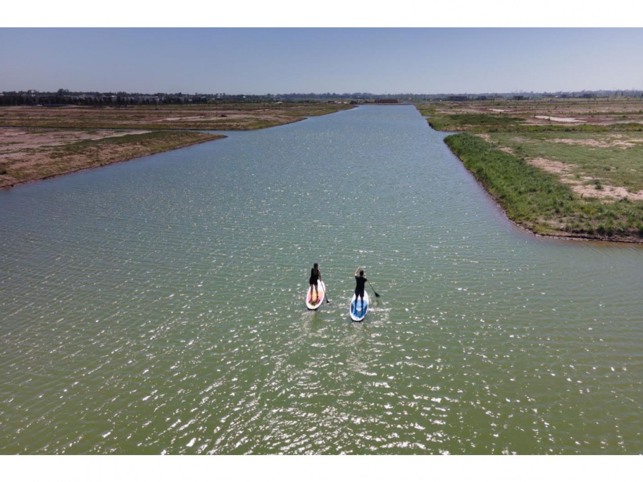 FUNES VENTA DEL MEJOR TERRENO AGUADAS LAKE !