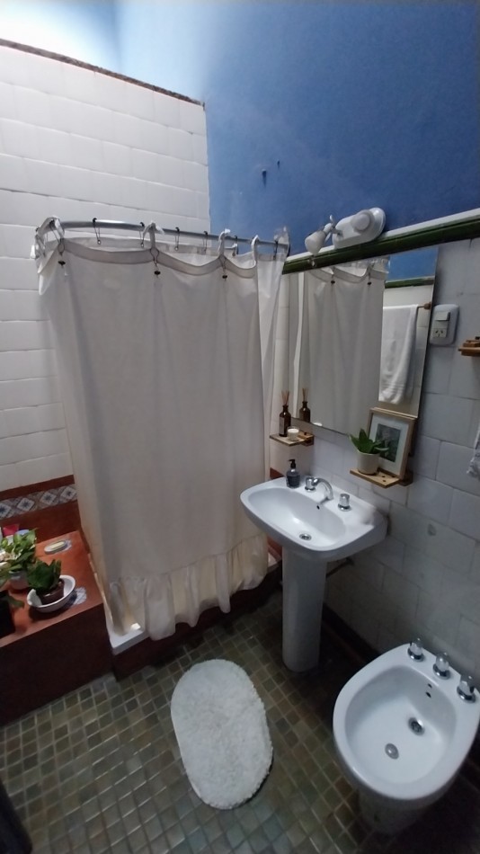 VENTA CASA 5  DORMITORIOS SARGENTO CABRAL  Y EL RIO IDEAL OFICINA COMERCIAL