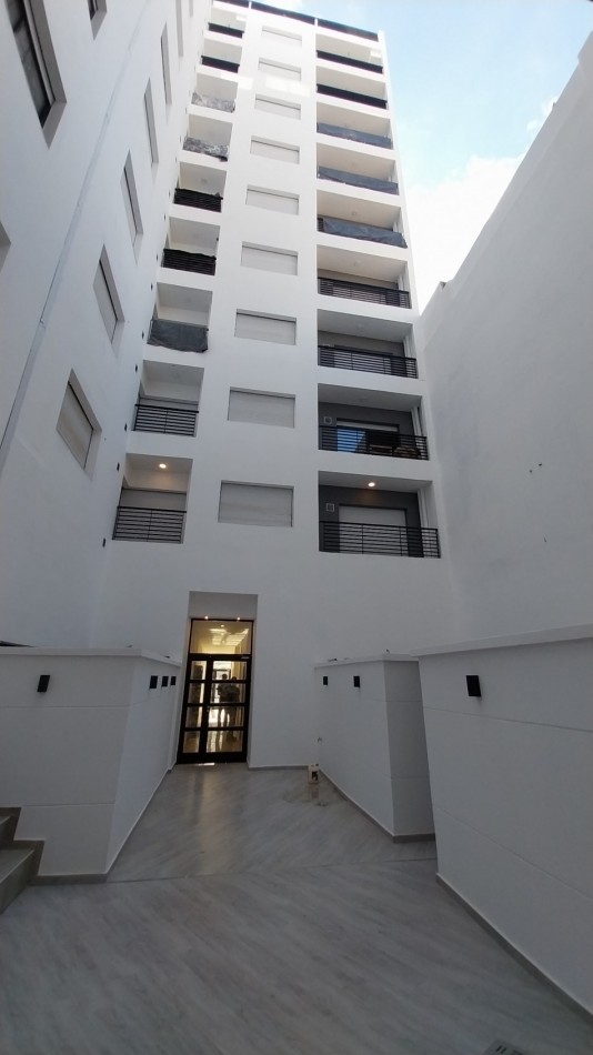 VENTA DEPARTAMENTO UN DORMITORIO AL FRENTE MITRE Y SAN JUAN ENTREGA  MAYO 2027