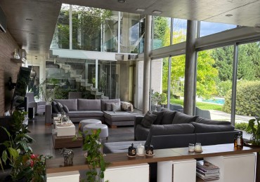 KENTUCKY CLUB DE CAMPO VENTA CASA CUATRO DORMITORIOS